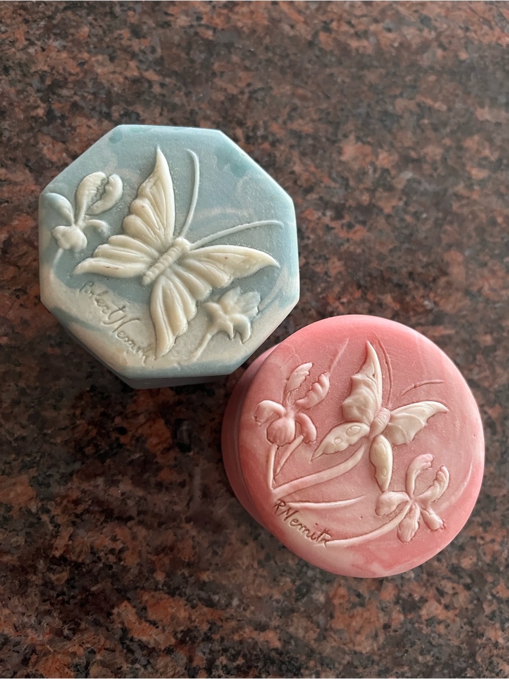 2 Vtg Incolay Stone Robert Nemith Trinket Boxes Cameo Style Butterfly Floral